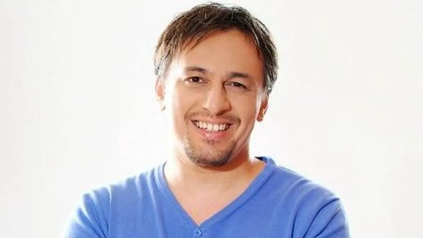 Óriási örömhír, titokban másodszor is apa lett a magyar sztárénekes