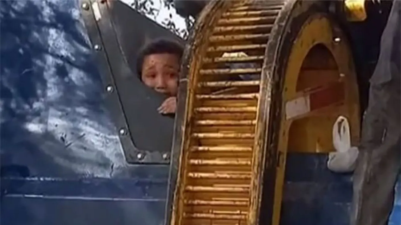 Bújócskázás közben a szemetesbe rejtőzött a 7 éves kisfiú, durva, ami ezután történt