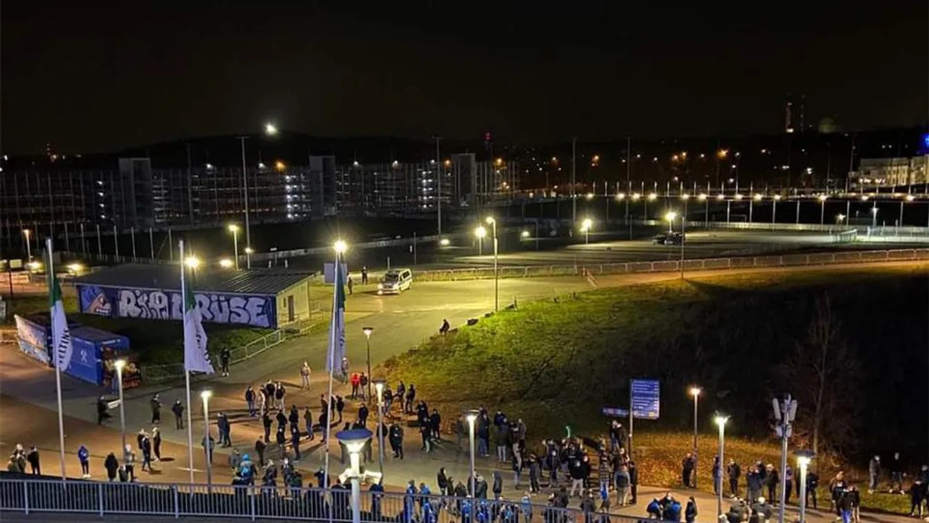 Berágtak a szurkolók, videón a botrány