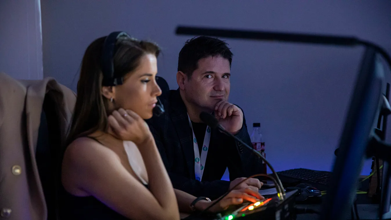 Végre kiderült: ilyen igazából Hajdú Péter és a menyasszonya kapcsolata