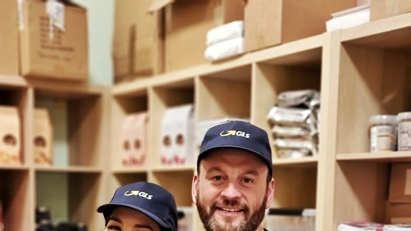 Egyenruhát húzott Ördög Nóra és férje, fontos ügy mellé álltak