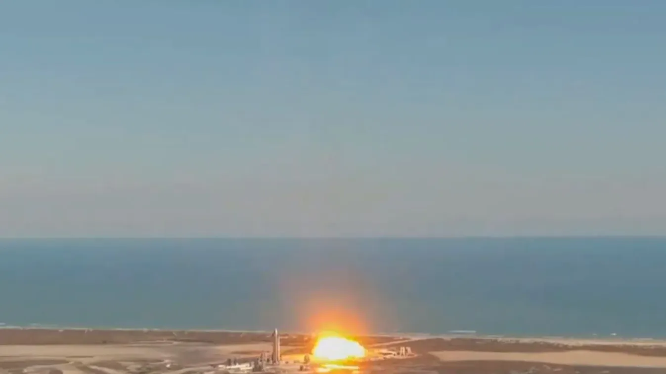 Atomjaira robbant Elon Musk csillaghajója - Videó