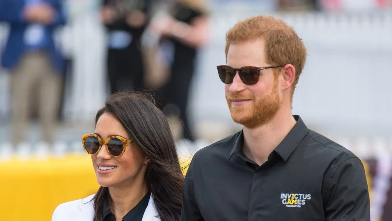 Sokan kiakadtak Harry retkes talpától