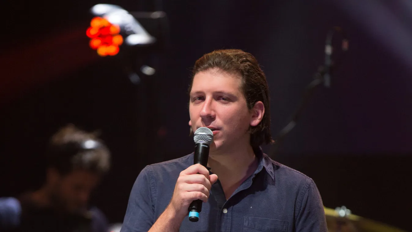 Nem halogatta tovább: Szívműtéten esett át  a magyar énekes