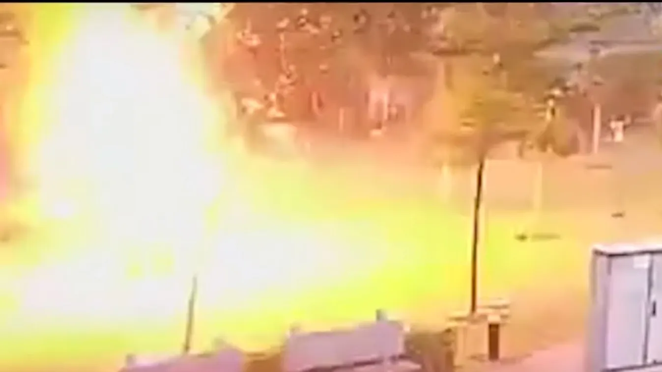 Sokkoló felvétel: agyoncsapott egy kertészt a villám munka közben