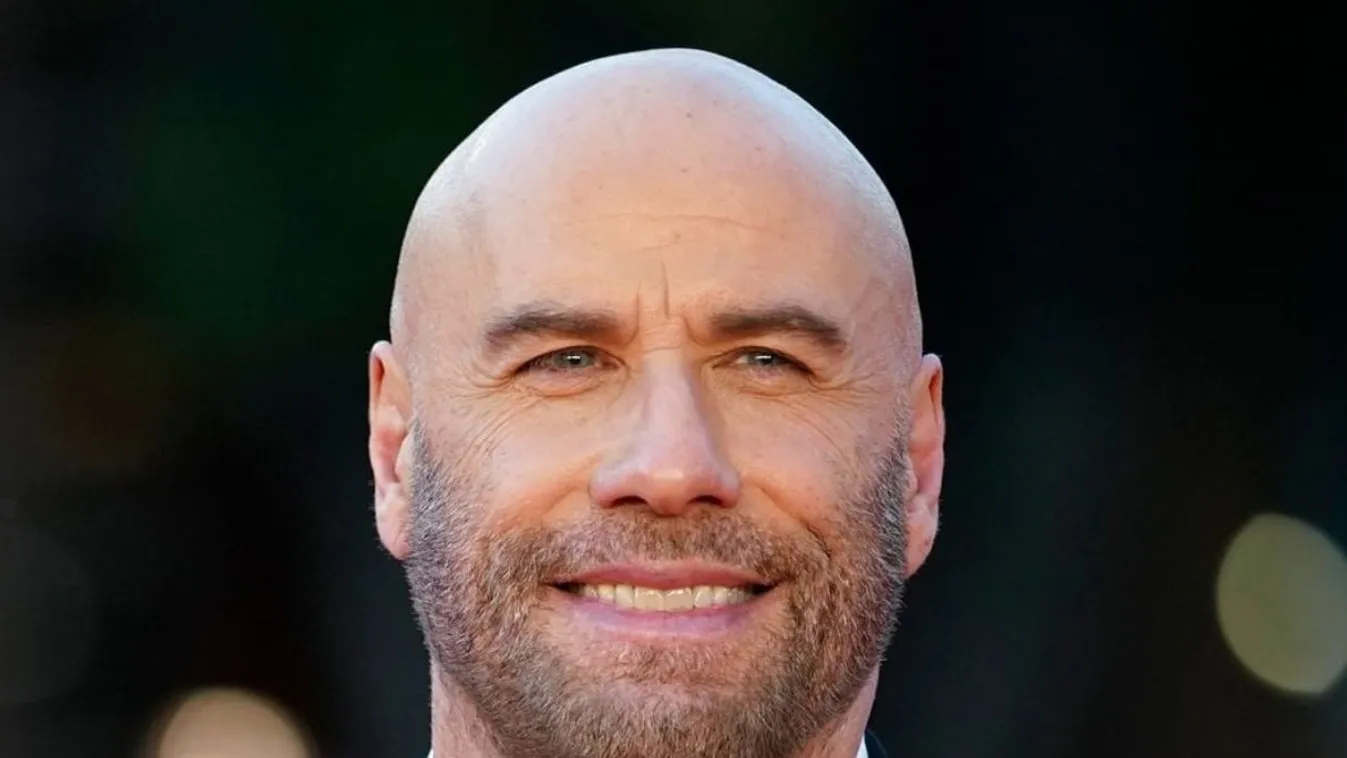 Megmutatták az új családtagot: tündéri közös fotó John Travoltáról és fiáról