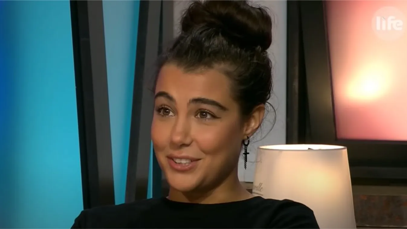 Ez nézd meg: Szexi kockahasat villantott Tóth Andi - Fotó