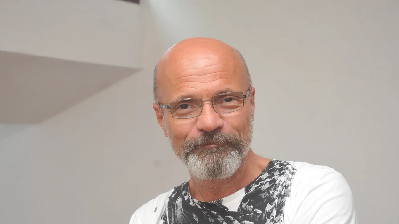 Zacher Gábor elárulta, mikor fog tetőzni a harmadik hullám