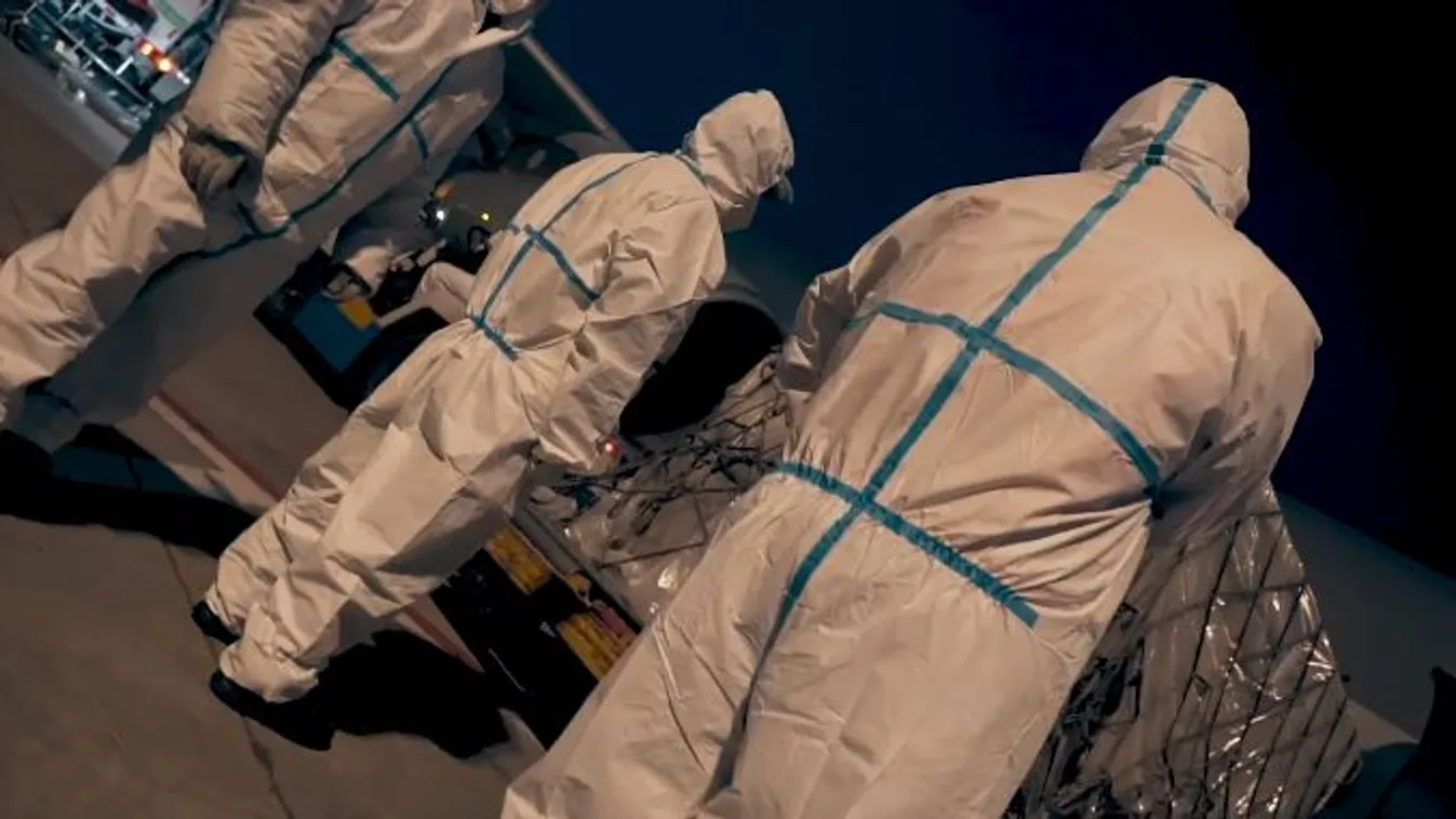 Úton Budapestre az eddigi legnagyobb vakcinaszállítmány - videó