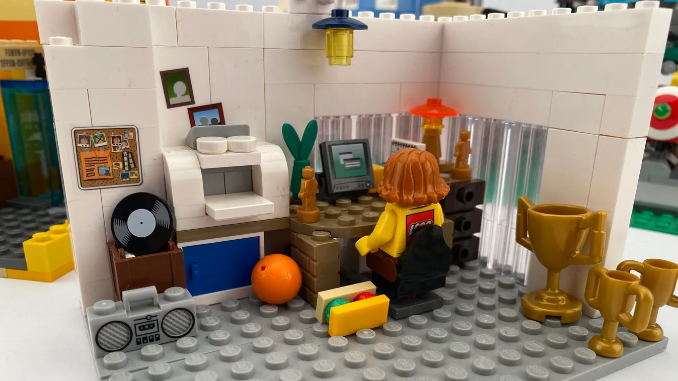 „Együtt minden nehézséget leküzdhetünk” - vicces Lego kisfilm karantén életről