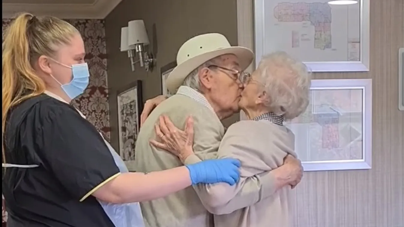 Hatalmas öleléssel borult egymásra az idős házaspár, hónapokig szétszakította őket a koronavírus - videó