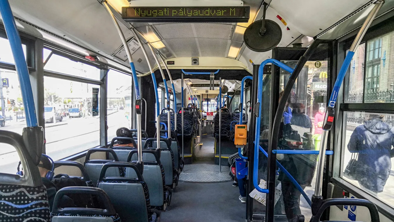 Rosszul viselt maszk miatt tört ki verekedés a 148-as buszon