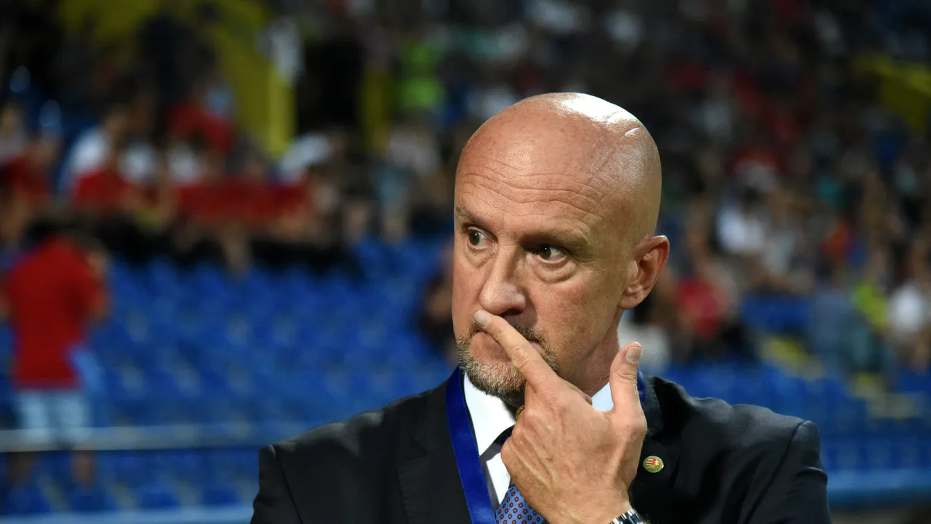 Fordulat, Marco Rossi olasz élvonalbeli csapat edzője lenne