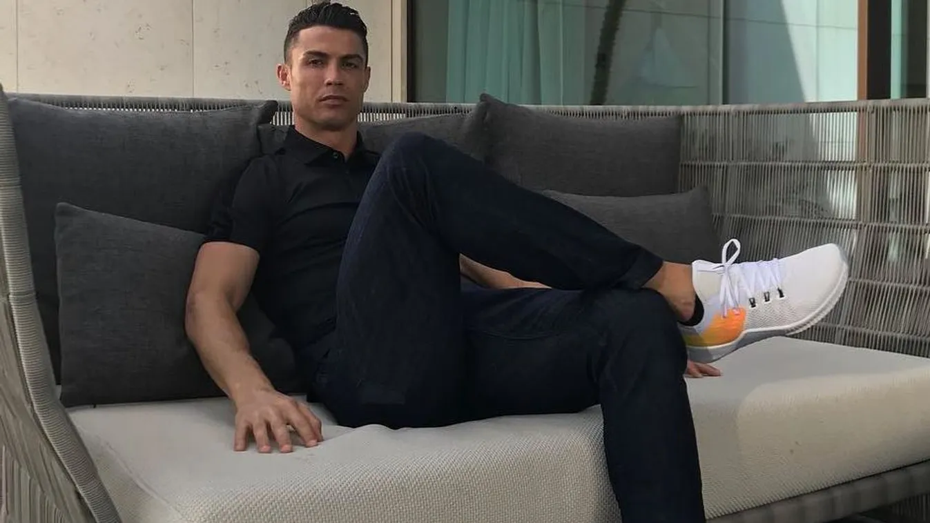 Rongyrázás a köbön, daru kellett Ronaldo ágyához