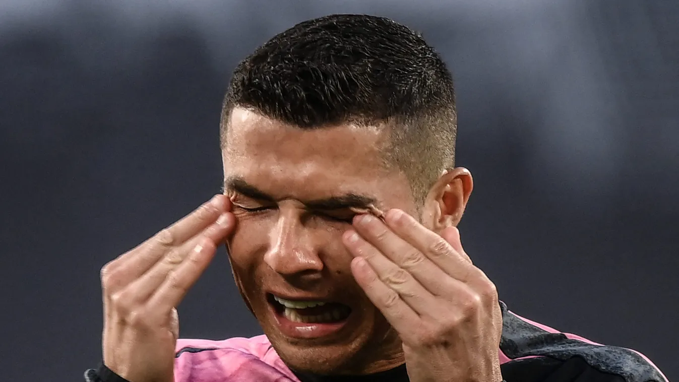 Cristiano Ronaldo már a sorfalba sem jó