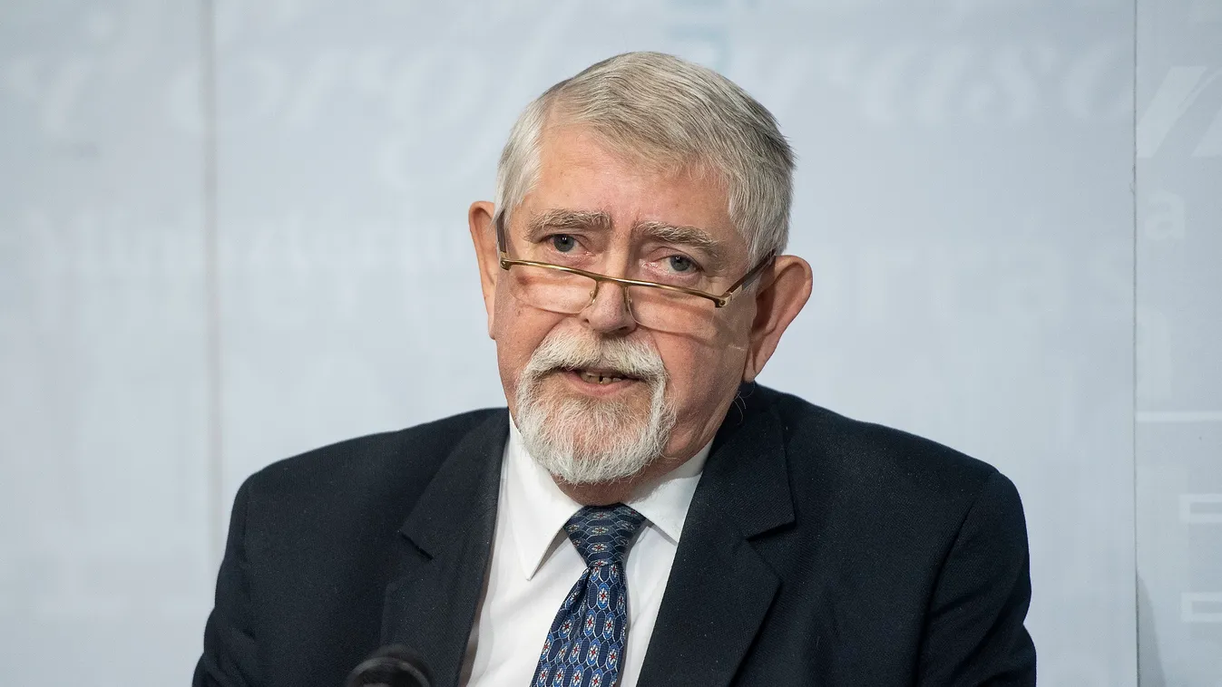 A Szent László Kórházba látogatott el Kásler Miklós