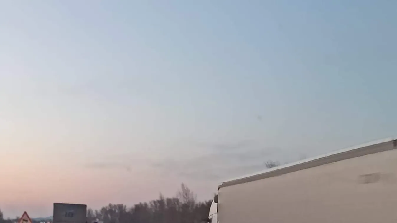 Máris óriási dugó van az m1-es autópályán - Fotó