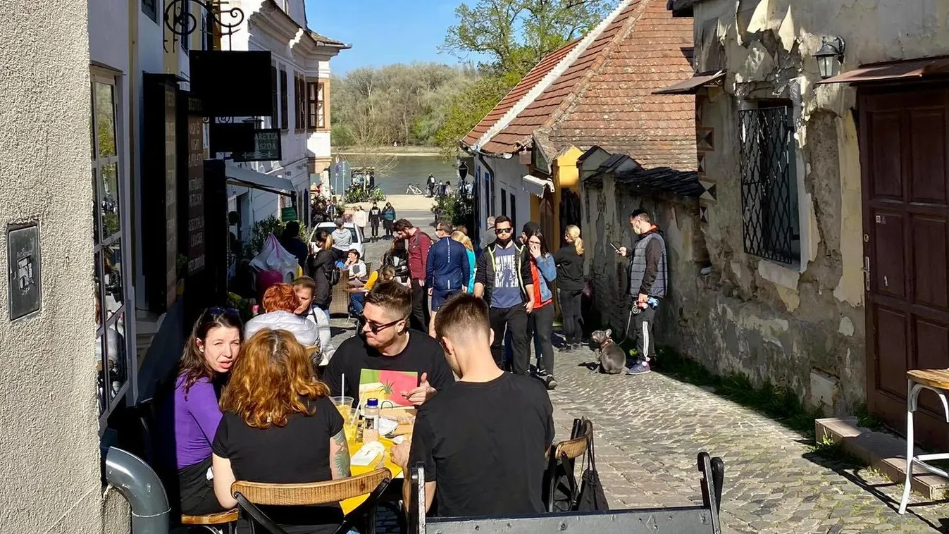 Így ünnepelték Szentendrén a terasznyitást - videó