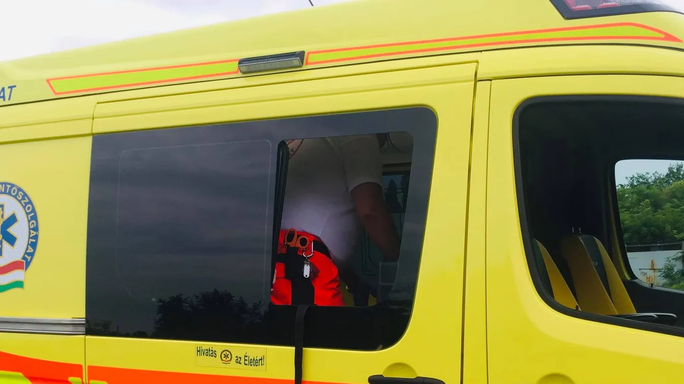 Félrenyelt, fuldoklott, elájult: így hozták vissza a halál torkából a magyar nőt