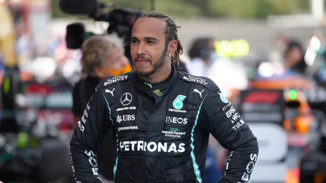 Nem akármilyen nő tűnt föl Lewis Hamilton oldalán
