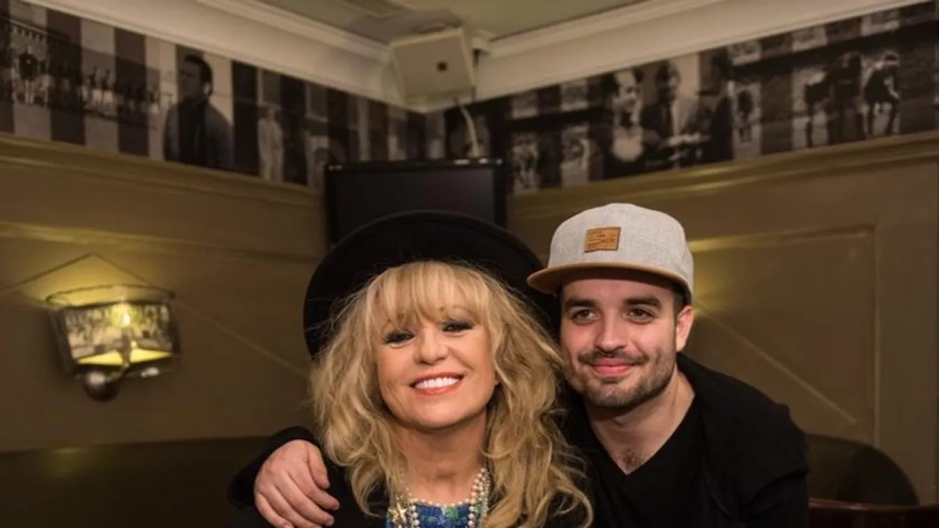 Itt az első fotó, kimondta a boldogító igent Csepregi Éva fia