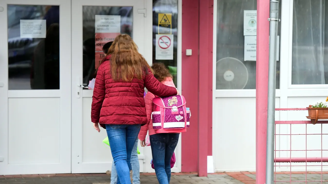 Hétfőtől mindenki suliba megy újra  - ezt tanácsolja a szakértő