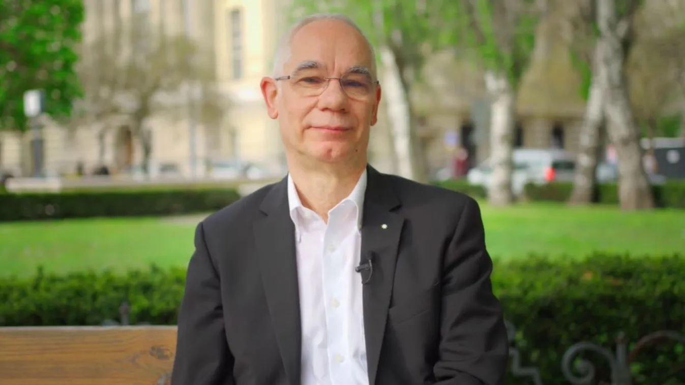 Balog Zoltán megható videóval köszönti az édesanyákat