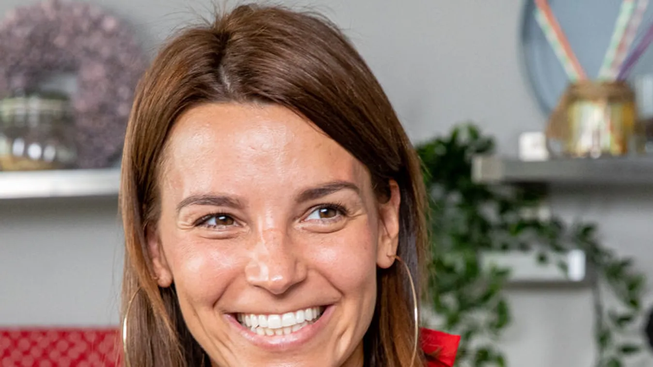 Ennyi pénzért árulja el Berki Mazsi, hogyan esett teherbe