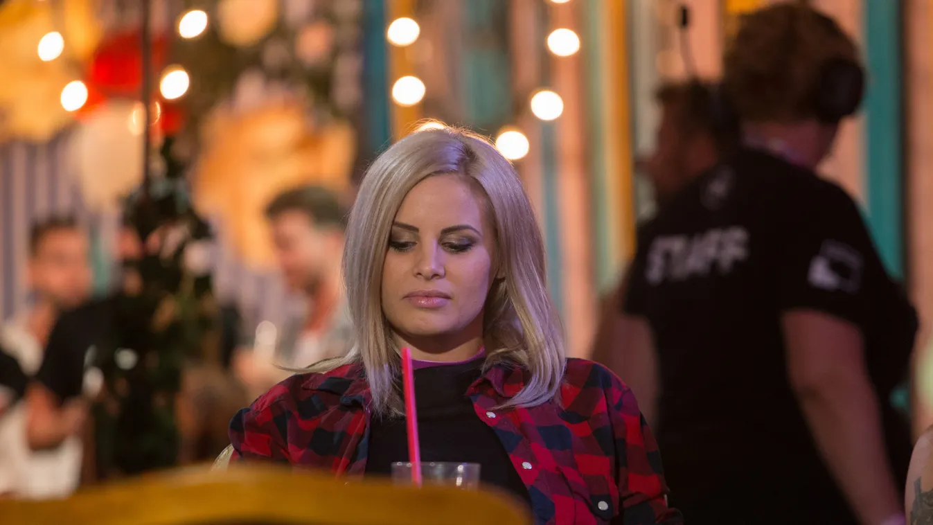 Nem semmi látvány: Metzker Viki félig pucér fenékkel köszönti a tavaszt