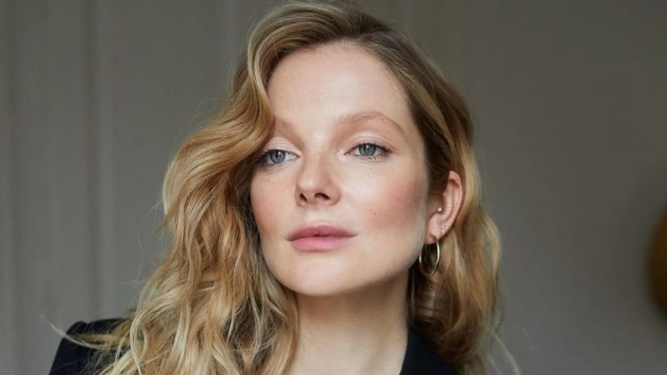 Merész meztelen képek készültek a várandós Mihalik Enikőről - Nem sokat takart el