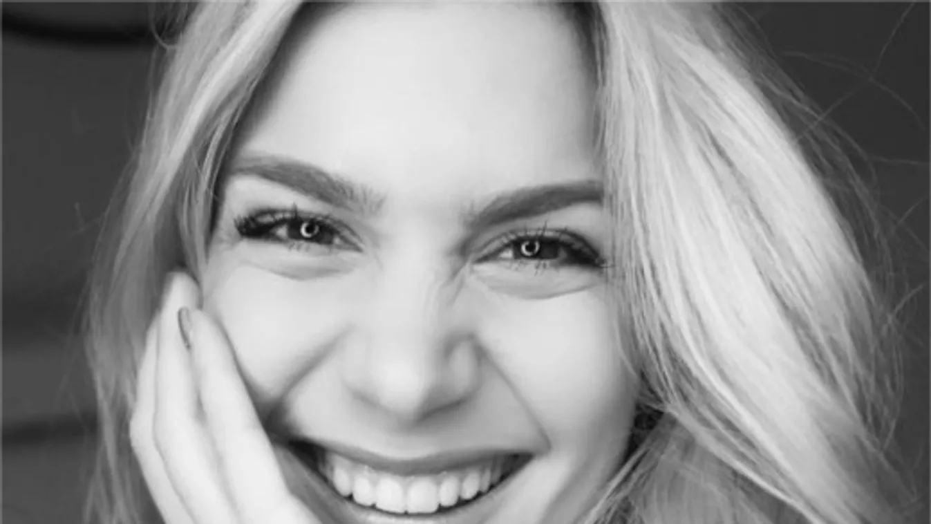 Kiderült, esőben ezt mindig leveszi Weisz Fanni