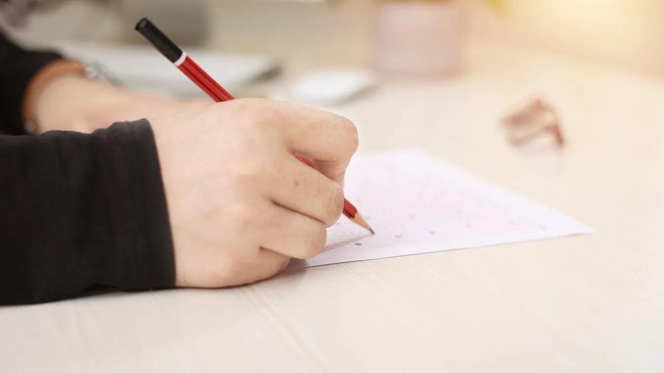 Itt vannak a 2021-es magyar érettségi feladatok és megoldásai