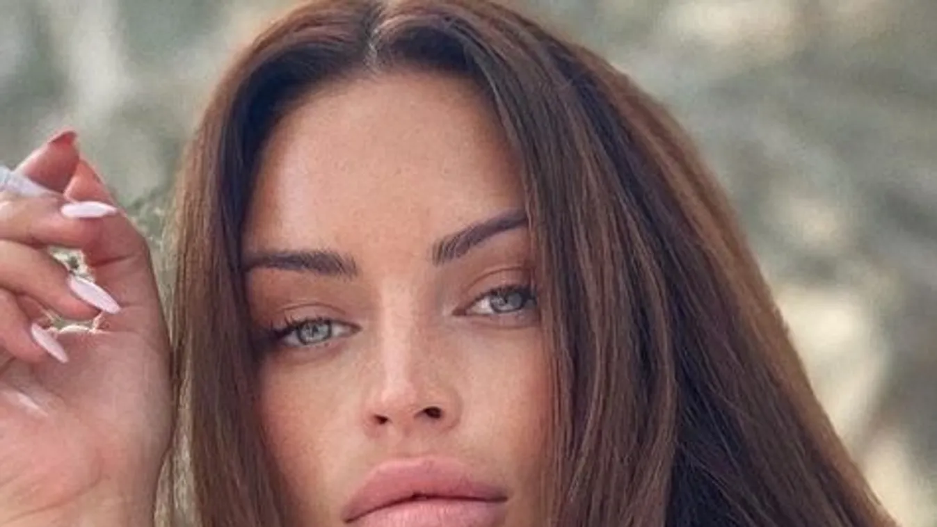 Bikinire vetkőzött az álomtestű magyar modell, ezt látnod kell - Fotó