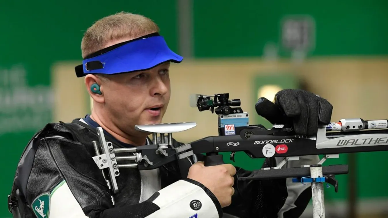 Óriási botrány, Sidi Péter betört a csapattársa szobájába