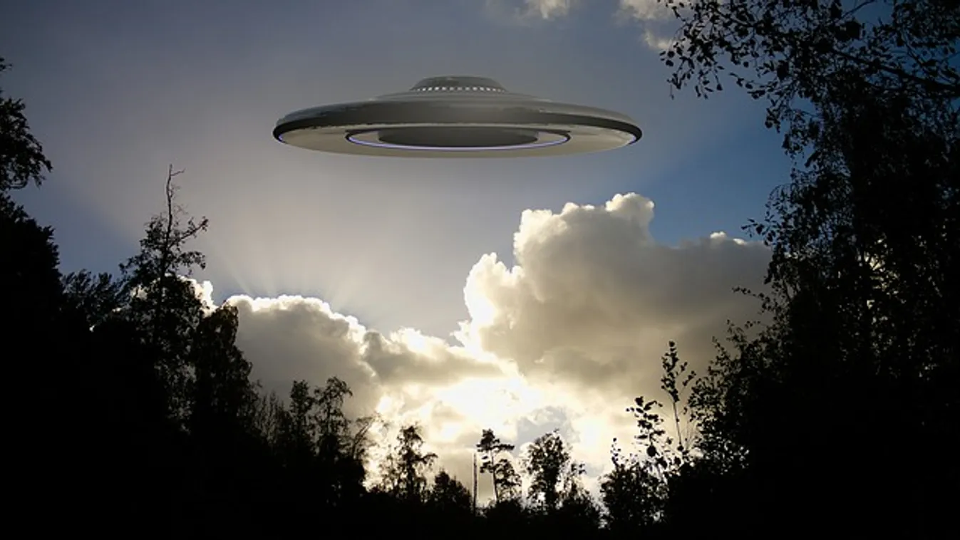 Újabb UFO-felvétel szivárgott ki: bizarr képsorokat rögzített az amerikai haditengerészet