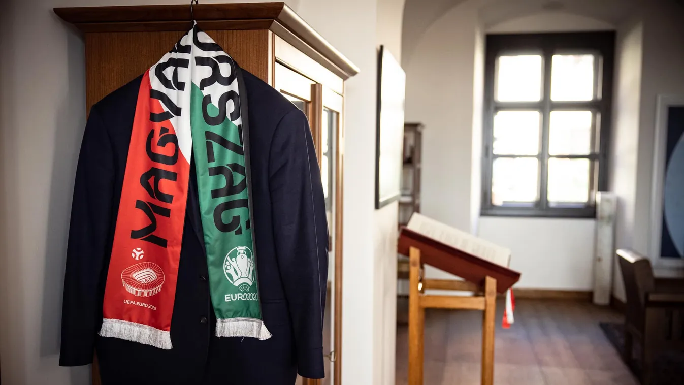 Orbán Viktor friss posztját tuti, hogy te is énekelve olvasod