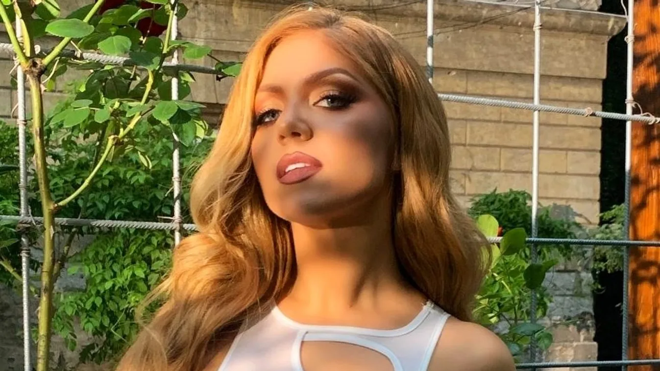 Tolvai Reni áttetsző, bimbóvillantós ruhájától kiakadtak páran - Fotó