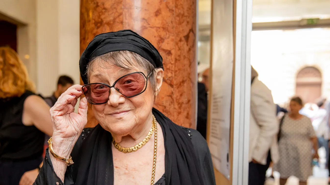 Csűrös Karola fél, hogy többet nem tudja elhagyni az otthonát