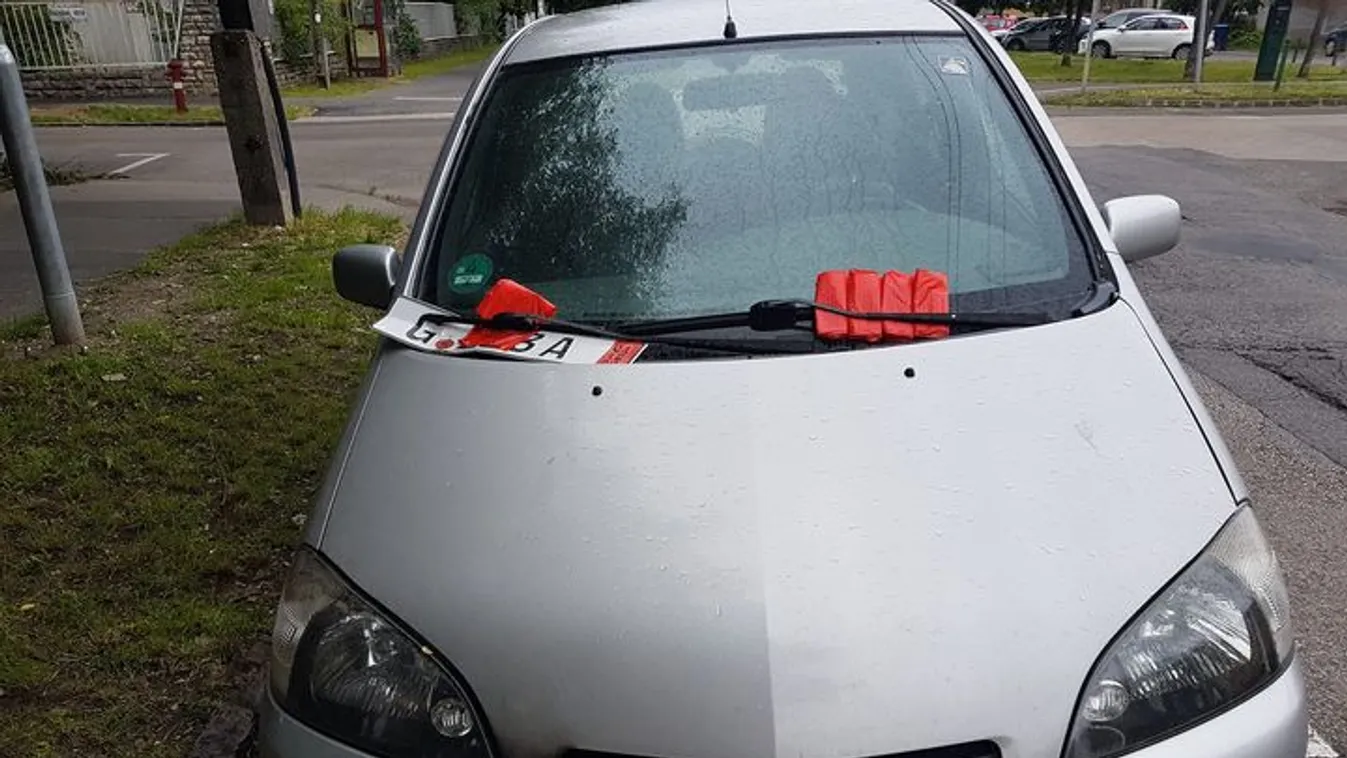 Egyre dühösebbek a lakók: ennyi elhagyott autó okoz fennakadást