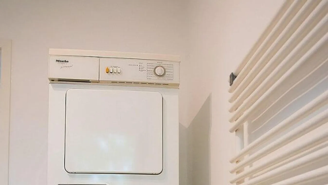 Sokkot kapott a nő, amikor meglátta, mi lapul a mosógépében