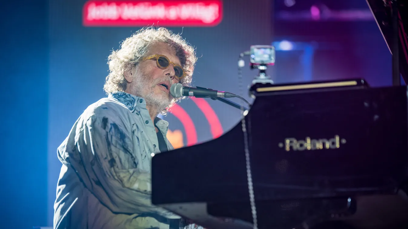 Hatalmas elismerés: díjat kapott Presser Gábor - Fotó