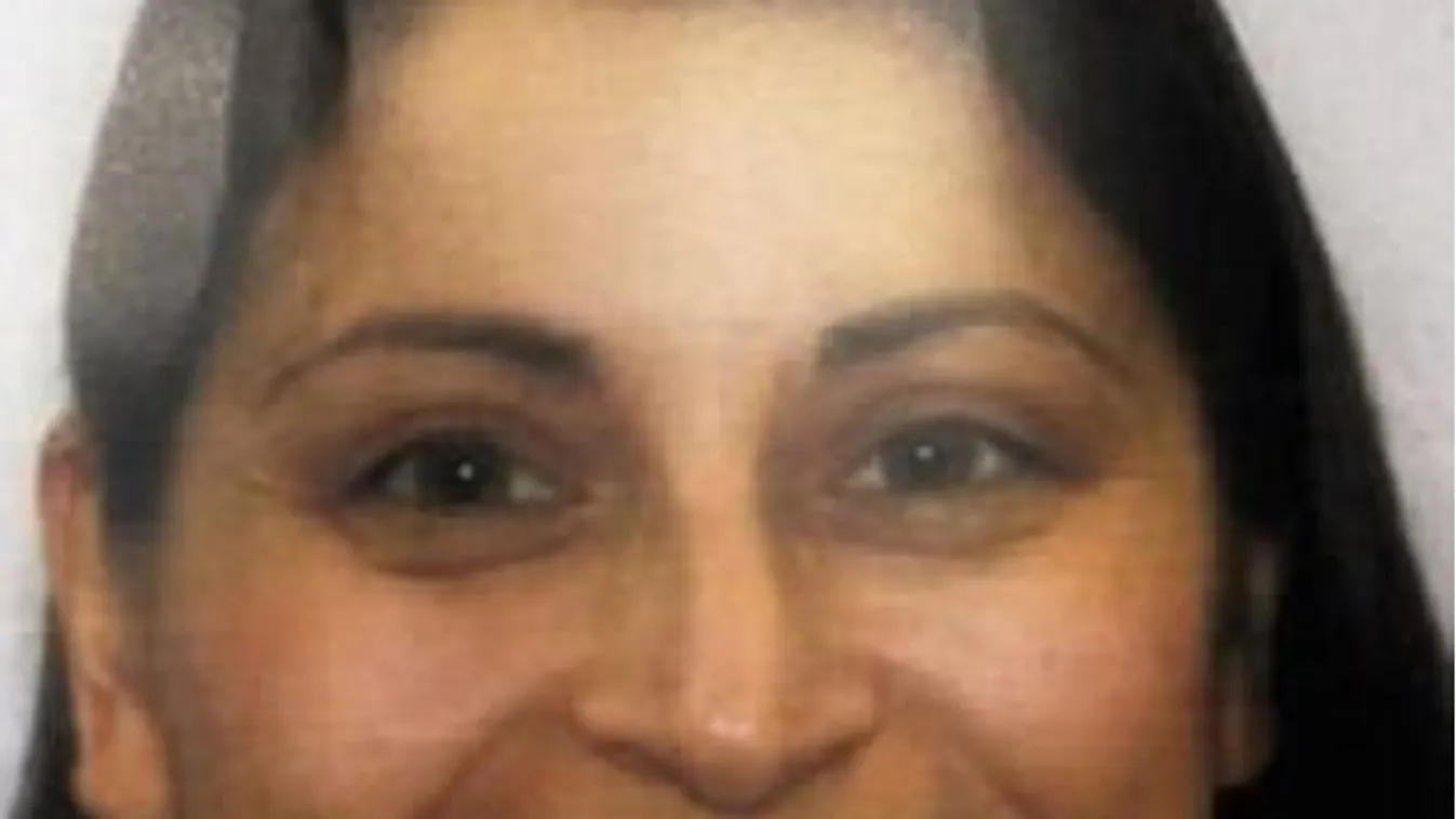 Egy parkban élvezett el a diákjával ez a széles mosolyú tanárnő - Fotó