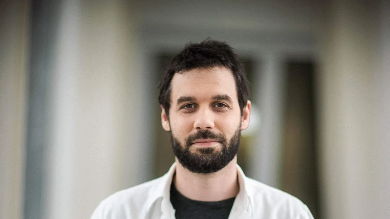 Elképesztő, meddig véd a fertőzés és a vakcina – posztolt a magyar virológus