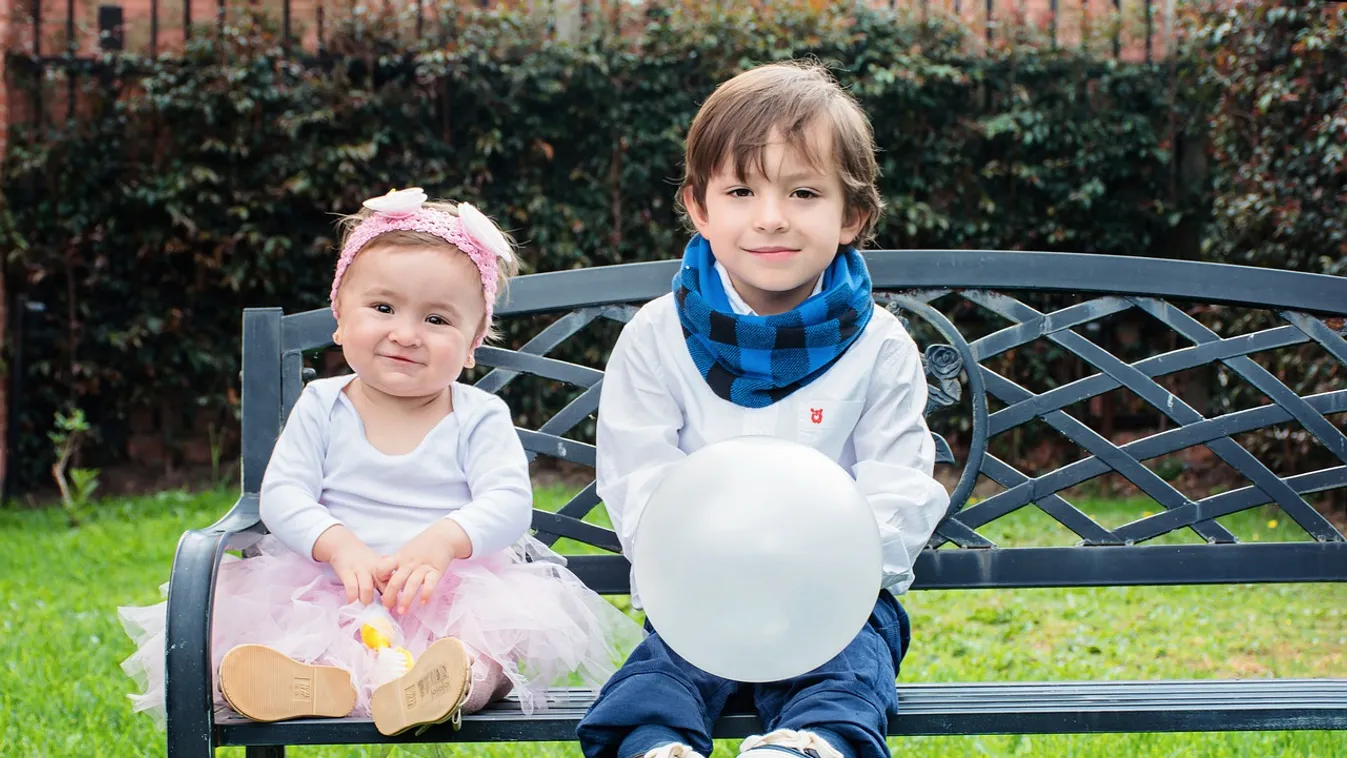 Padon ülő gyerekeket ütött el egy idős asszony Budapesten