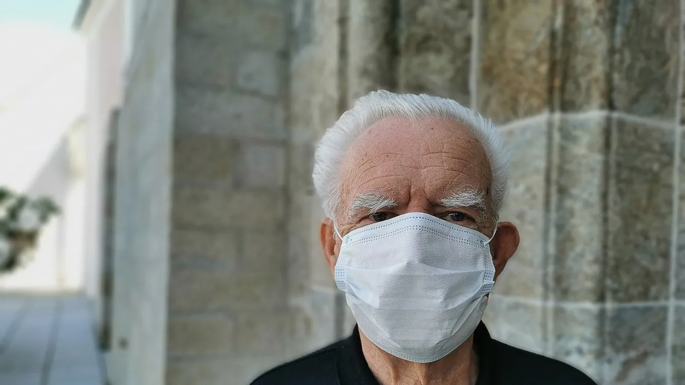 Koronavírus: a duplájára emelkedett az új fertőzöttek száma, elhunyt 9 beteg