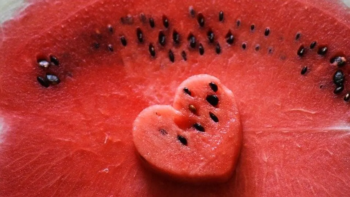 Ez történik a testeddel, ha magokkal együtt eszed meg a dinnyét