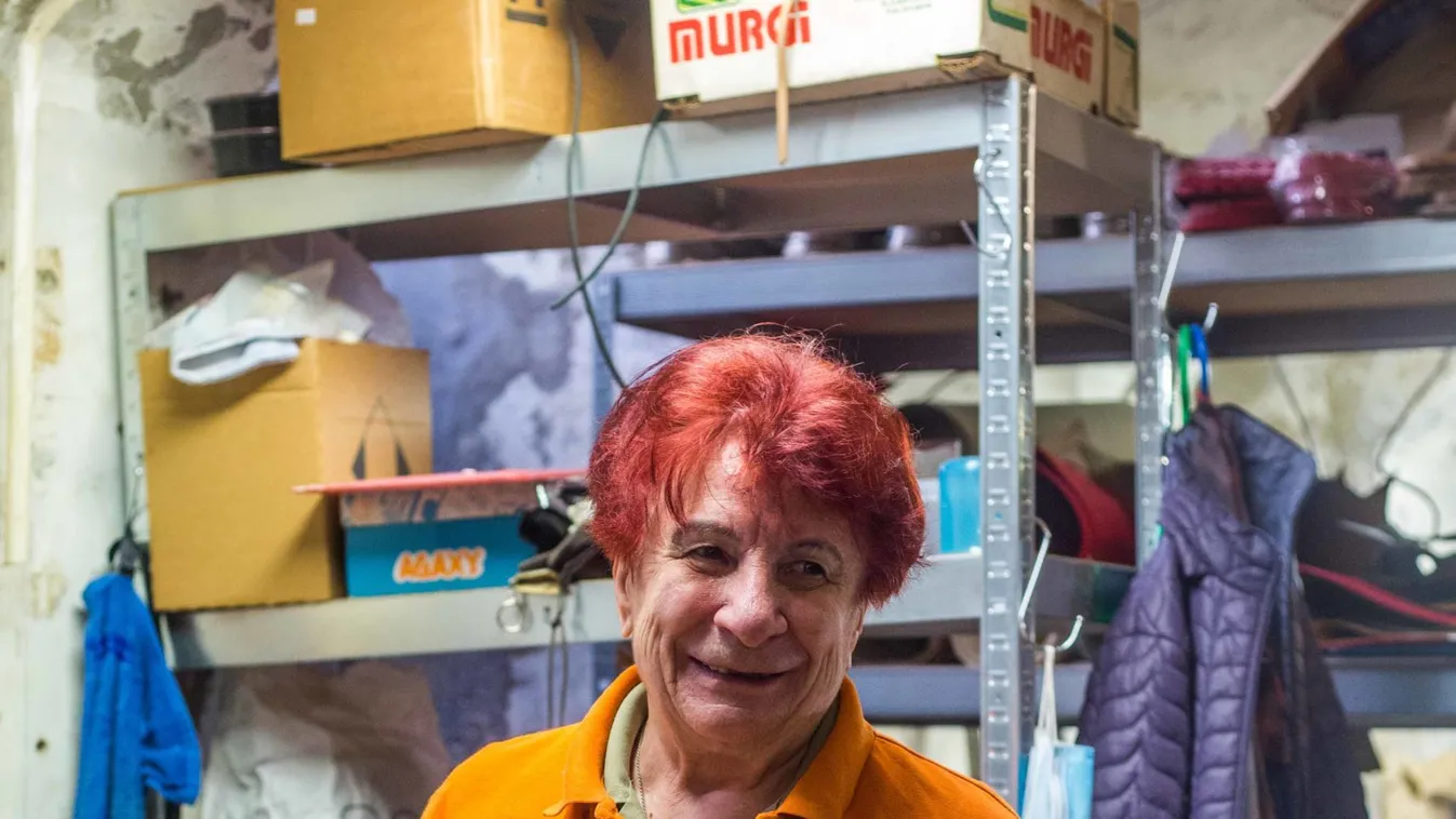 100 éves varrógépével csodákra képes a pesti cipészmester - videó