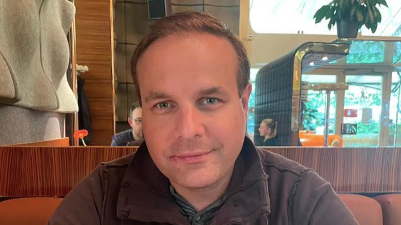 Ezzel a világsztárral szelfizett Budapesten Bagi Iván