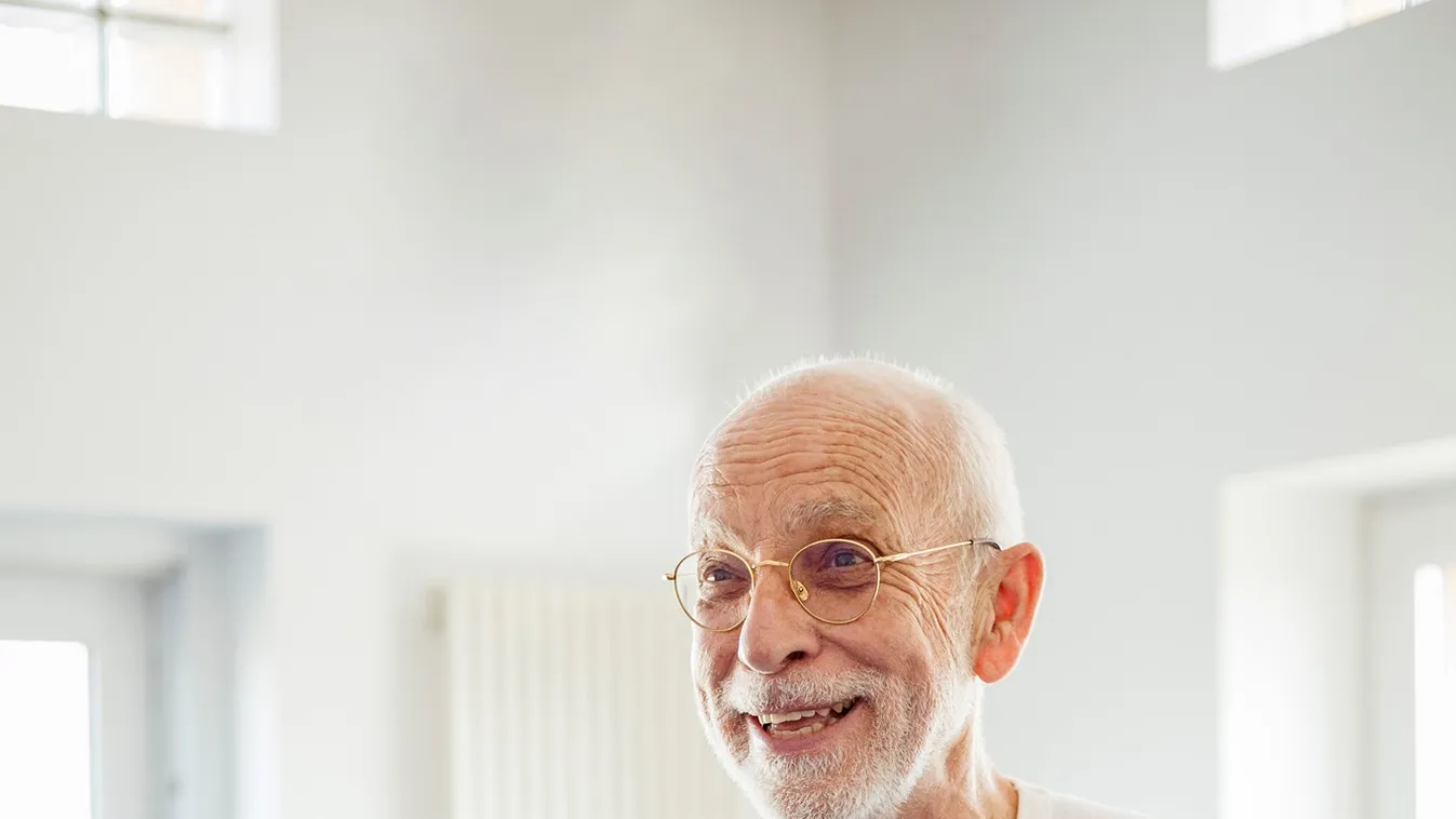 Nem hiszed el, mit csinált Yoko Ono volt szerelme a Budai Várban – fotók