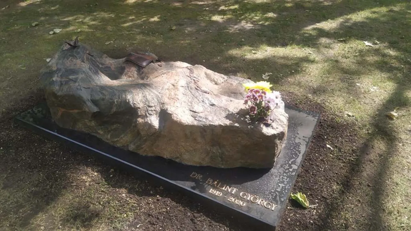 Levideóztuk: így néz ki most Bálint gazda sírja